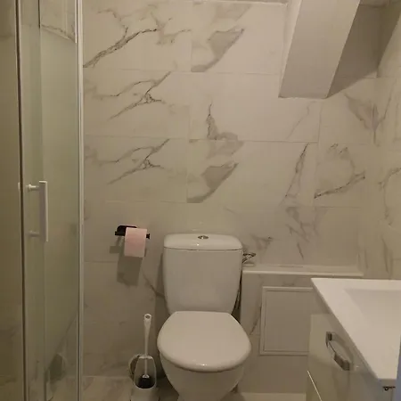 Vosgien Avec 9 Pour 22 Personnes * Fellering