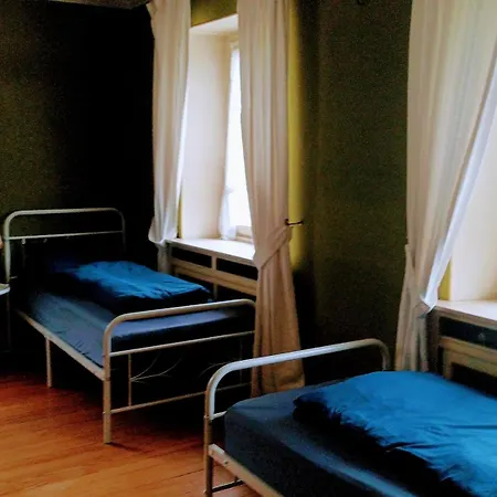 Vosgien Avec 13 Pour 30 Personnes *